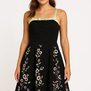 B Moss Clothing Co. Black w/Green Accents Embroidered Swing‎ Dress Size 4